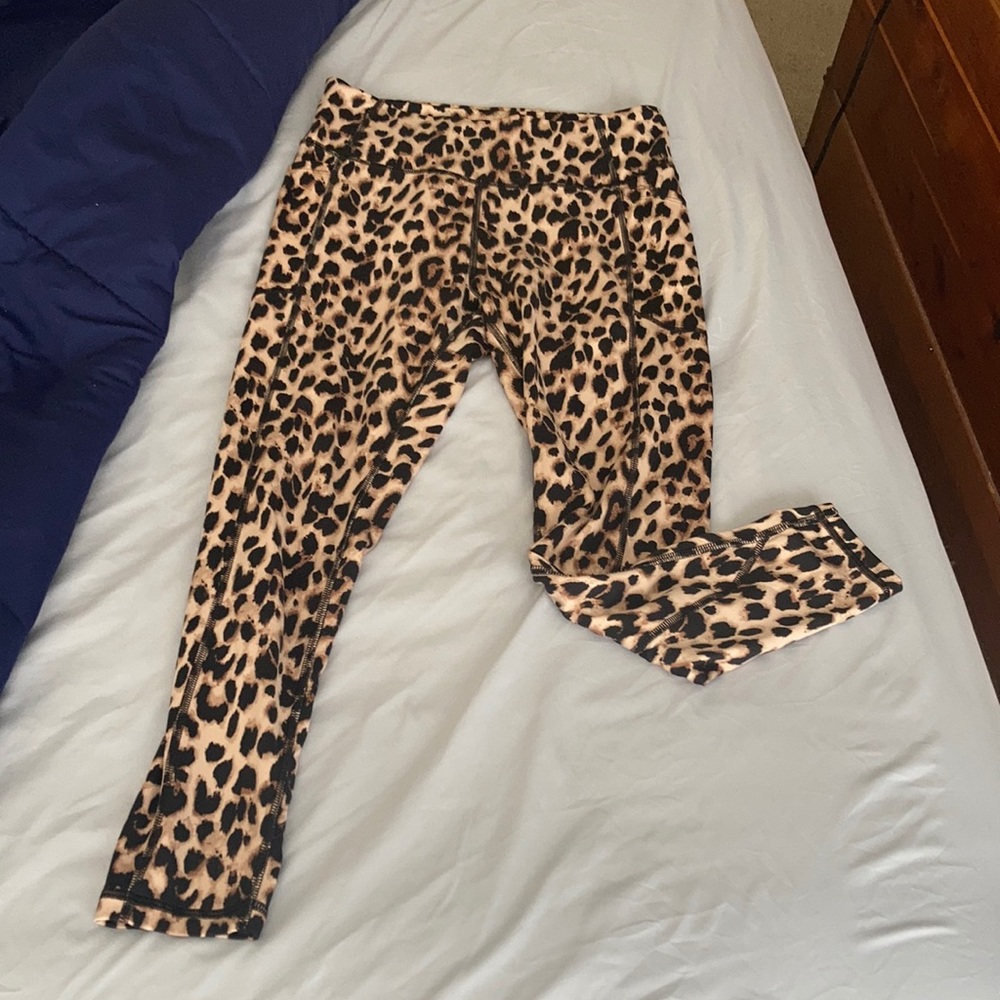 VS Capri leggings animal print